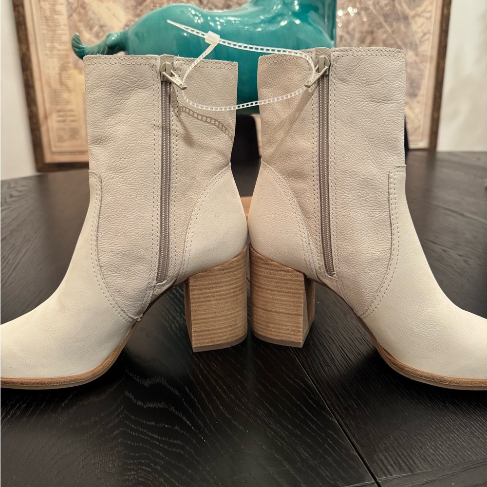 Gianni Bini Darnold Nubuck Block Heel Booties - Picture 7 of 12